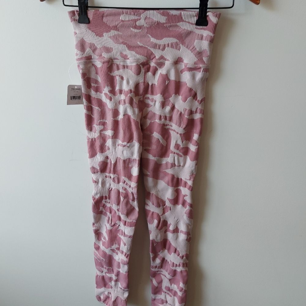 Free People pink Camo Cropped Pants